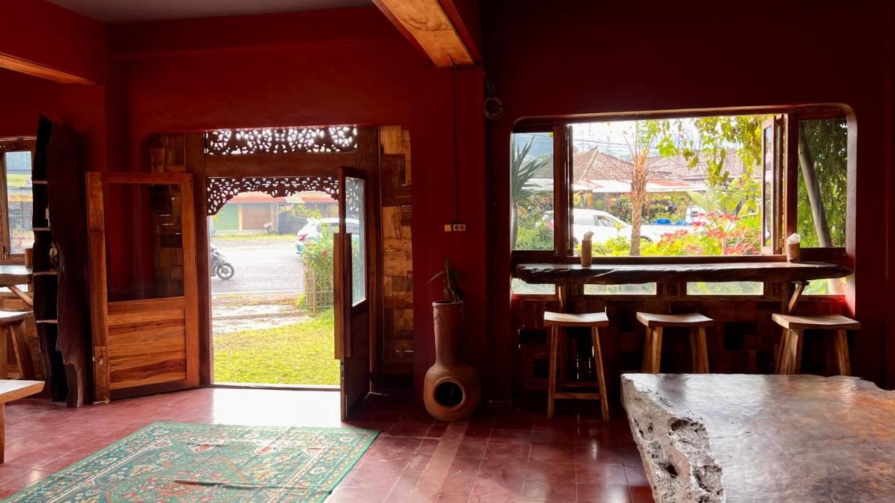 छात्रावास Chakra Tavern