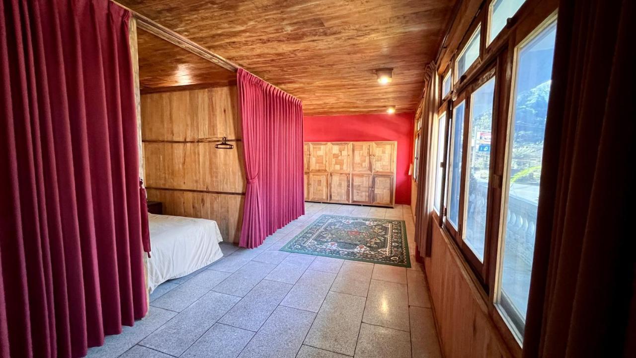 Hostel Chakra Tavern
